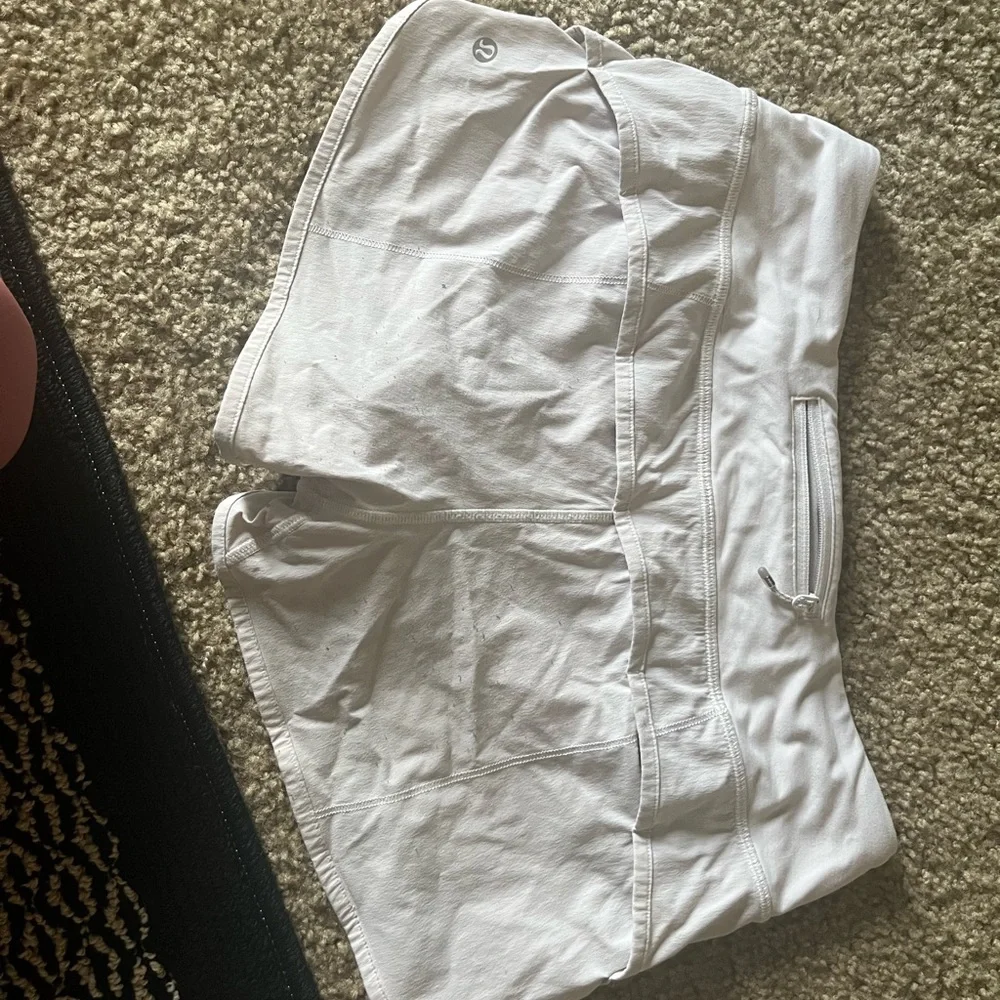 White Lulu Shorts - Picture 2 of 3